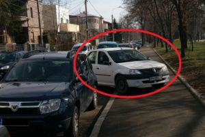 Cuuuum? De ceeee? De ce atat de retardat?