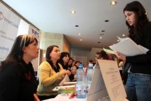 AJOFM Vâlcea organizează BURSE ALE FORȚEI DE MUNCĂ în luna martie 2018