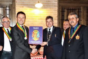 Doctorul Postolache şi-a deschis restaurant. Acesta este certificat de Ordinul European al Cavalerilor Vinului