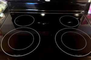 Curăţenia de primăvară nu mai e o bătaie de cap! Avem trucuri geniale care vă uşurează munca