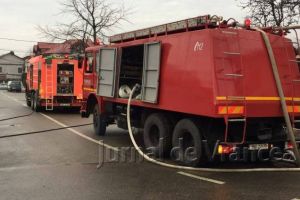 ULTIMĂ ORĂ: Pompierii intervin la un incendiu în Gugeşti