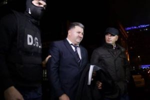 Capii Poliţiei Timiş, trimişi în judecată. Au constituit CEL MAI TARE GRUP INFRACȚIONAL, mână în mână cu hoţii şi evazioniştii