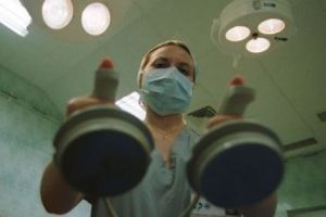 Condamnare în dosarul asistenţilor medicali care au absolvit fără să dea pe la şcoală