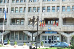 Bani MAI MULŢI pentru primari, viceprimari şi şefii de CJ