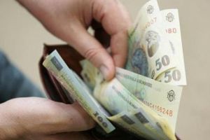 INS: Salariul mediu net a crescut în ianuarie cu 8%, la 2.484 lei