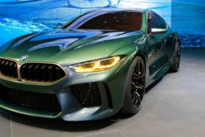 Curiozitati din culisele noii Serii 8: 