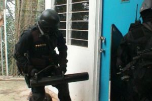 PERCHEZIȚII în Alba, Sibiu şi Vâlcea la persoane bănuite de fraudă informatică şi spălare de bani