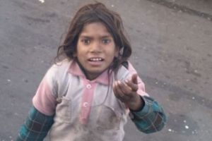 Ordine pe străzile din Satu Mare! Zeci de cerşetori luaţi pe sus de poliţie