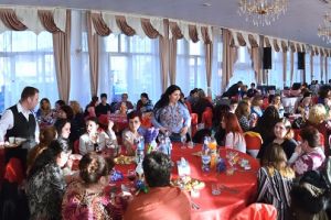 Comuna 1 Decembrie. Ziua Femeii, sărbătorită cu cântec, joc şi voie bună