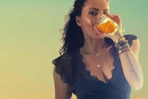 Mihaela Rădulescu IESE la ATAC: „După ce faceţi 50 de flotări, abdomene, cardio...abia atunci PUTEŢI VORBI”