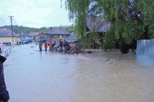 Cod roşu de inundaţii la Braşov!