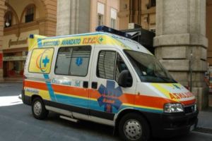 BĂTAIE CRUNTĂ între trei românce stabilite în Italia. Ce au găsit poliţiştii la faţa locului