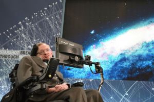 Astrofizicianul britanic Stephen Hawking a murit la vârsta de 76 de ani