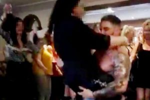 8 Martie denaturat. MAMELE ŞI STRIPERII au rescris tehnicile Kama Sutra. Depravare şi indecenţă. Foto-video+18