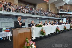 Sorina Pintea repară ce-a stricat Bodog: Locuri de muncă pentru medicii lăsaţi pe drumuri deşi au promovat rezidenţiatul