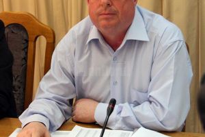 Deputatul Rădulescu îl asigură pe Gheorghe Flutur că anul acesta încep demersurile pentru ...