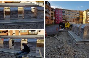 Prima platformă subterană de colectare selectivă a deşeurilor, montată la Aiud. Primăria: Cetăţenii sunt cheia reducerii penalităţii cauzate de necolectarea selectivă