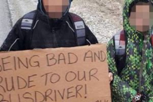 Decizie drastică: O mamă îşi PEDEPSEŞTE copiii într-un mod INEDIT. Lecţia mamei a stârnit reacţii puternice. FOTO 