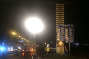 Din nou lucrari la poarta de intrare in oras de pe Calea Aradului. S-a ras tot de pe ea