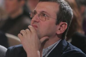 Cristian Preda, CHEMAT în faţa Consiliului de Onoare al ordinului Steaua României, pentru că a DEFĂIMAT România