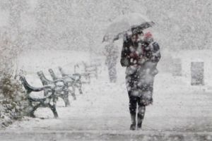 Prognoza meteo weekend. Sâmbătă, temperaturi de până la 20 de grade, duminică vin ninsorile