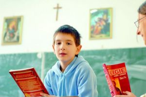Schimbări IMPORTANTE pentru toţi părinţii care vor ore de RELIGIE pentru copiii lor