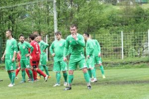 Se redeschide lupta la titlu în Liga a patra