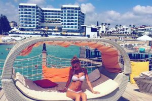 Doamne, ce obraznicie! Elena de la farmacie