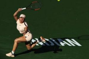 Halep s-a calificat în semifinalele de la Indian Wells: A fost foarte greu să joc astăzi din cauza vântului