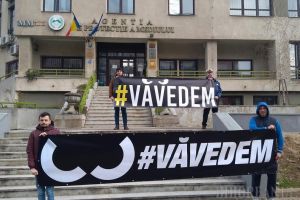 #VăVedem: Protest în faţa APM Bihor, unde se analizează situaţia Nutripork (FOTO)