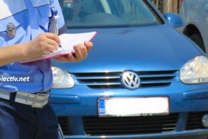 Ialomiţa: Percheziţii la 5 poliţişti cercetaţi pentru corupţie