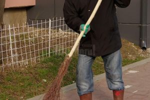 Primarul Ion Lungu a dat startul campaniei „Toţi pentru curăţenia oraşului”