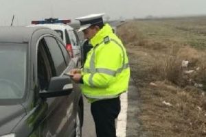 Prins la volan fără permis de conducere