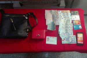 O femeie si-a uitat poseta in holul Judecatoriei Medgidia. Cum a reusit aceasta sa isi recupereze bunurile