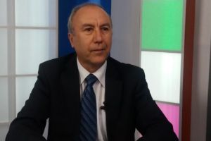 Liberalii ameninţă cu boicotarea şedinţelor de plen