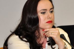 Simona Bucura Oprescu, proiect pentru taximetrişti