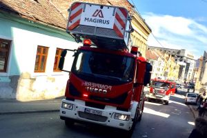 Concluziile exerciţiului ISU din Centrul Istoric: Maşinile care împiedică accesul pompierilor vor fi ridicate