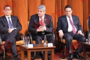 Istoria nefardată a războiului prezidenţial din 2014. Ponta, pedepsit de partid pentru arestările şefilor din PSD