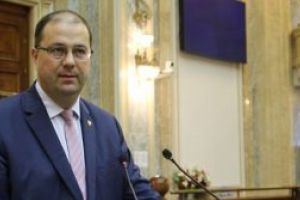 Paşcan (PMP):Domnule Dragnea, cei care defăimează România zi de zi, non-stop, sunt partenerii de guvernare de la UDMR