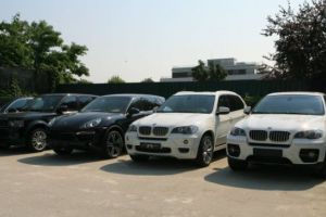 Statistică: Afacerile din comerţul cu autovehicule şi motociclete, în scădere pe serie brută cu 21,5% în ianuarie 2018