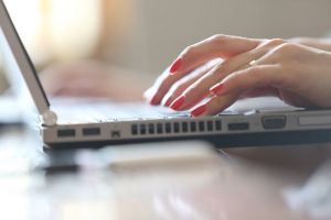 Amenzi de peste 2 milioane lei date de Protectia Consumatorilor. Atentie la cumparaturile online