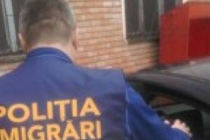 O tanara de 18 ani din Republica Moldova a fost amendata cu 800 de lei si obligata sa paraseasca teritoriul Romaniei in termen de 15 zile