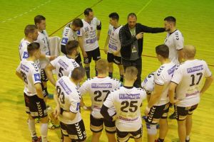 Universitatea va juca astăzi un amical cu Ştiinţa Municipal Bacău, la sala „Dumitru ...