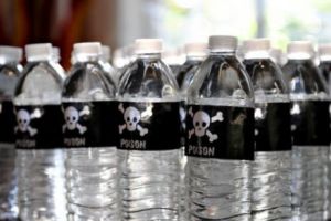 OTRAVĂ în mâncare, flori CONTAMINATE sau un ASASIN TOXIC în bagaj? Ce ştim despre ATACUL asupra agentului dublu Serghei Skripal