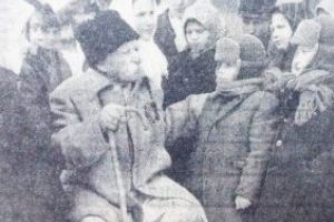 Răsfoind presa de altădată… (6): „A venit primăvara, tovarăşi! Aţi pregătit plugurile trase de boi şi cai?”