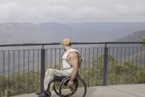 OMUL CONTRA NATURII. Atletul PARAPLEGIC care SFIDEAZĂ muntele Everest - VIDEO