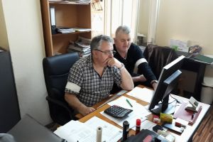 FOTO. Angajaţii DJST Satu Mare, în grevă japoneză. Nu s-au plătit salariile la timp