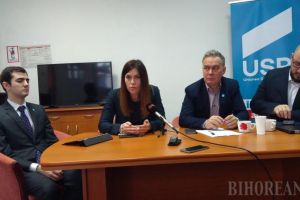 Lideri USR la Oradea pentru o întâlnire cu oameni de afaceri: “Inflaţia a înghiţit creşterea salariilor”