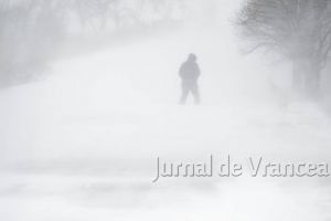 Se întoarce iarna! Week-end cu cod galben de frig, ninsoare şi viscol