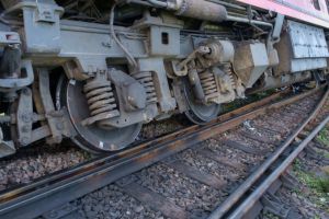 Un tren a deraiat în Gara Ghimeş